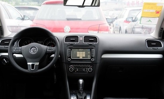 试驾第六代高尔夫1.4T 高品质两厢轿车(5) 大家车网