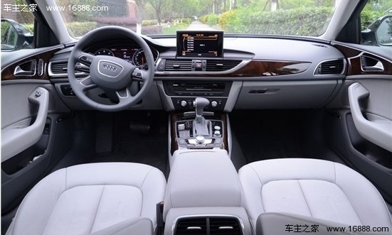 新一代的较量 克莱斯勒300C对比奥迪A6L(11) 大家车网