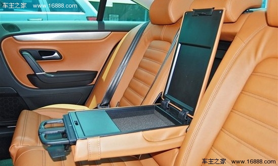 年轻绅士 大众CC VS 沃尔沃S60对比导购(10) 大家车网