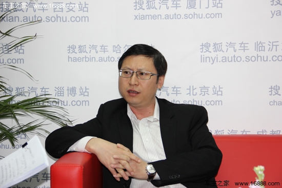 2012东莞车展模特图片