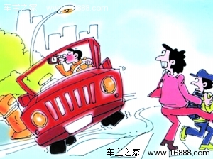 必须要报警的五种交通事故 谨小慎微_政策法规