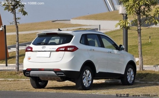 绅宝x65搭载2.0t汽油涡轮增压发动机,最大功率130kw(177ps),峰高清图片