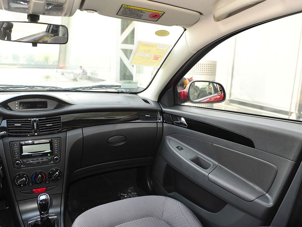 汽车图库 东风风神 东风乘用车 风神s30(48/171) 内饰图片 参考成交价