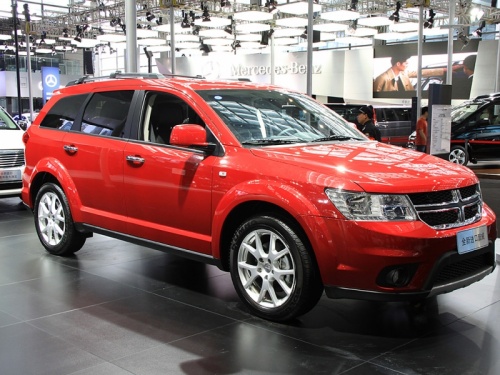 道奇酷威少量现车 最低6万元首付