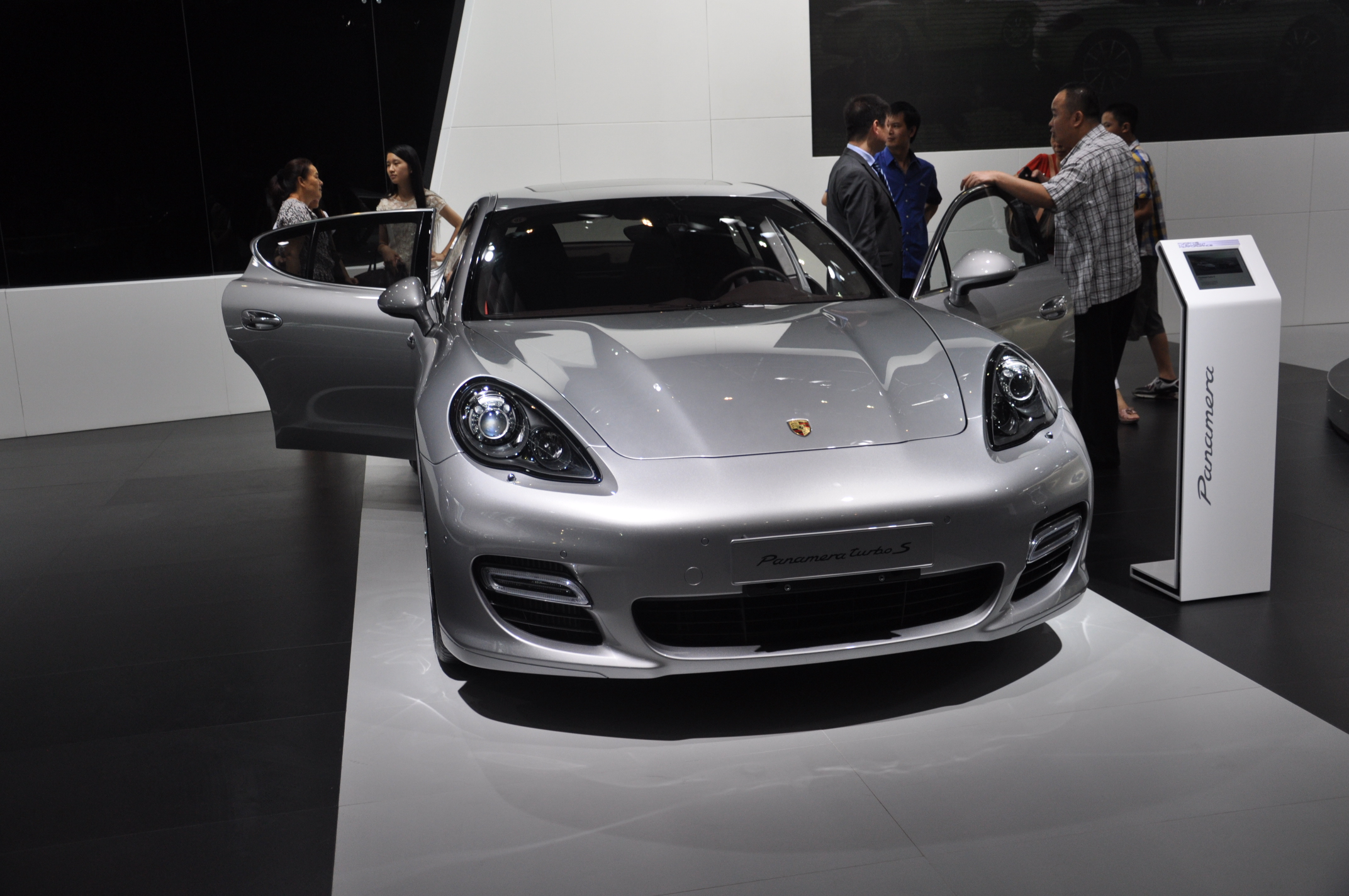 panamera外观图片 – 车主之家