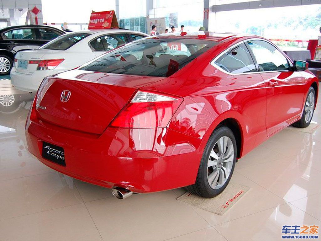汽车图库 本田 广汽本田 雅阁(154/626) 外观 红色 雅阁 参考成交价