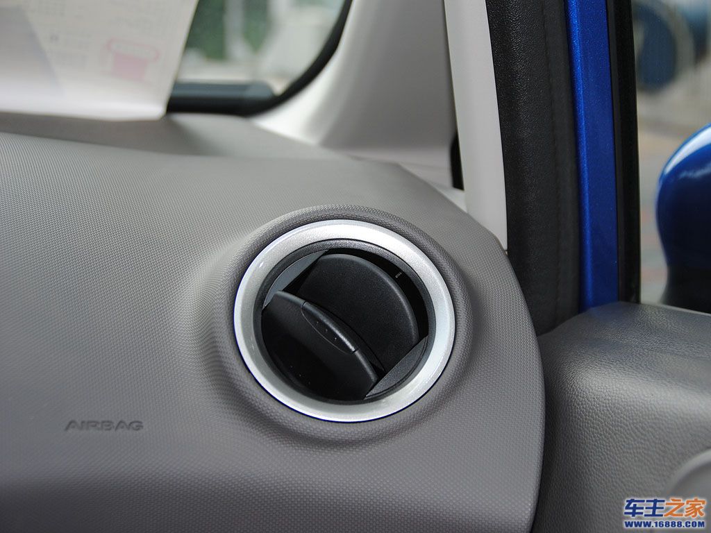 汽车图库 福特 长安福特 嘉年华(183/381) 内饰 嘉年华空调出风口