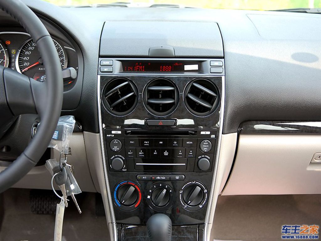 马自达6马自达6中控台