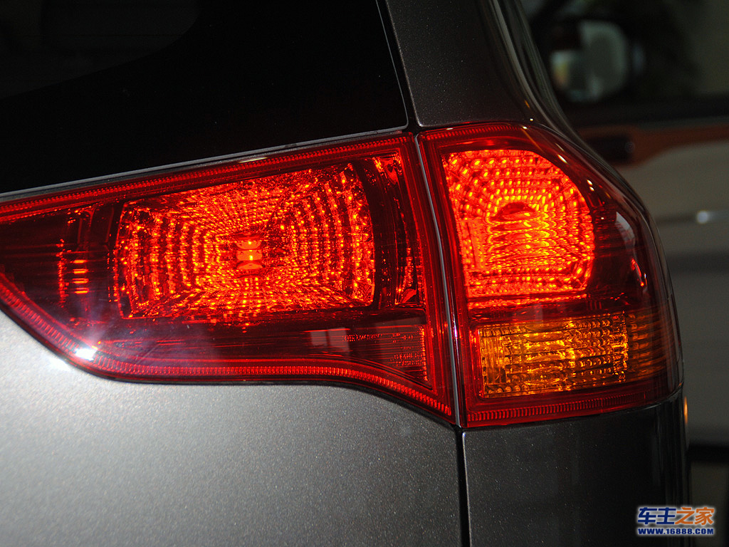 后尾灯|帕杰罗·劲畅(进口)图片 – 车主之家
