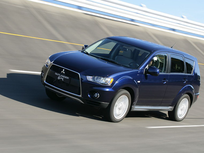 蓝色outlander ex 09款 3.0 精英版前脸