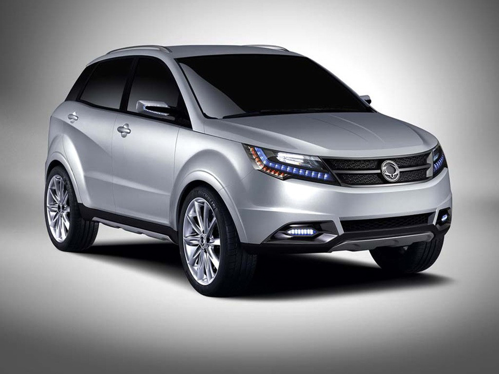 汽车图库 (8/19) 外观 银色双龙c200正侧方 参考成交价: 询最低价>>