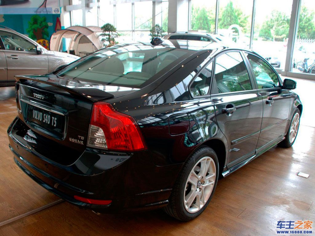 沃尔沃s40 沃尔沃s40