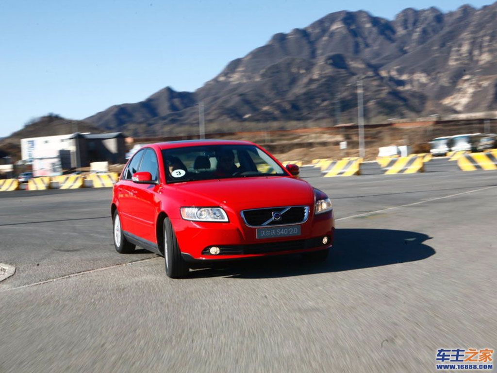 沃尔沃s40 沃尔沃s40